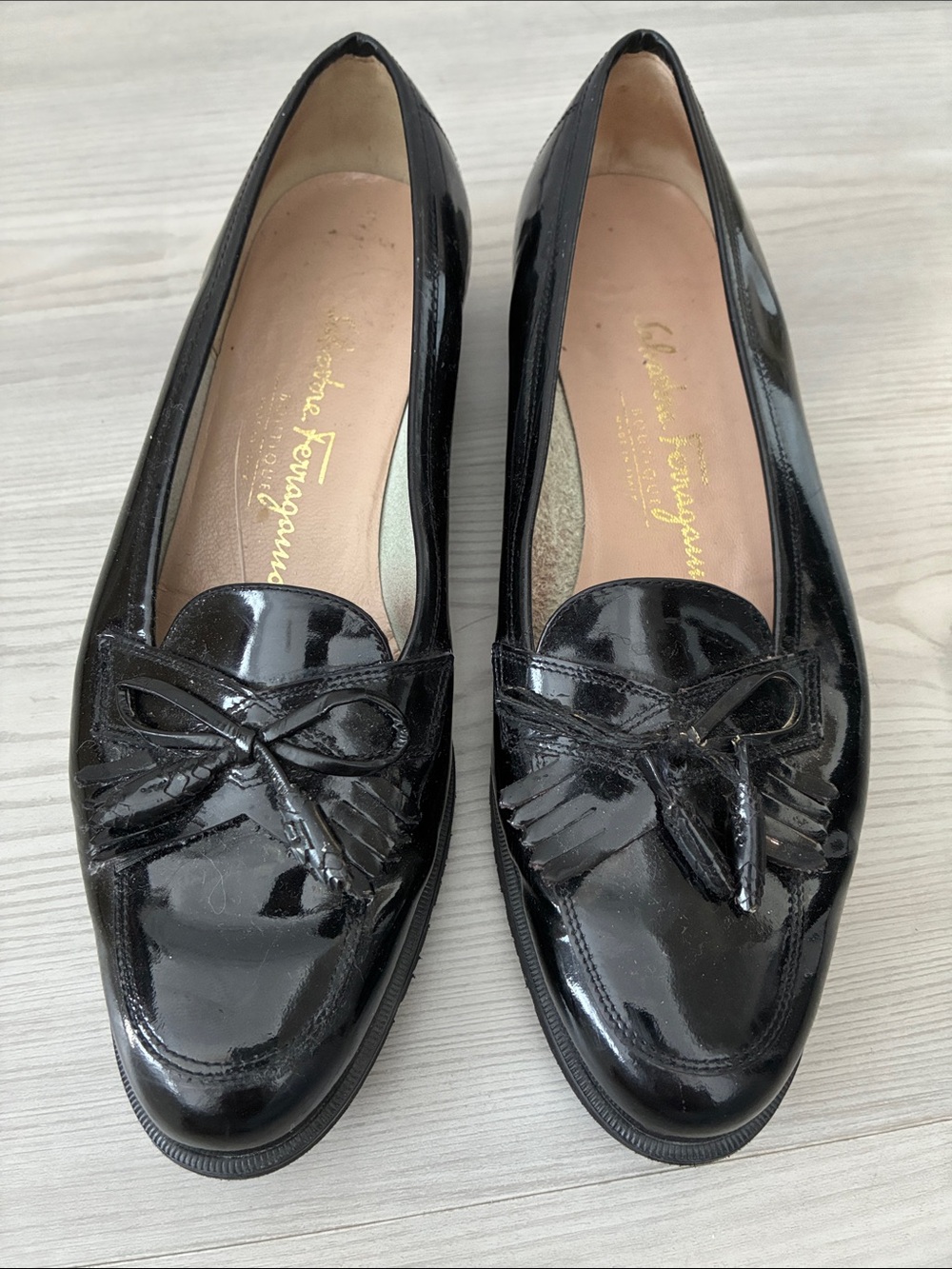 Salvatore Ferragamo Size 6.5 Patent Leather Tassel & Bow Loafers
